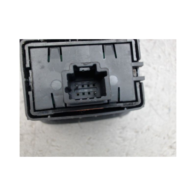 COMMANDE LEVE-GLACE PORTE AVG DACIA LODGY
