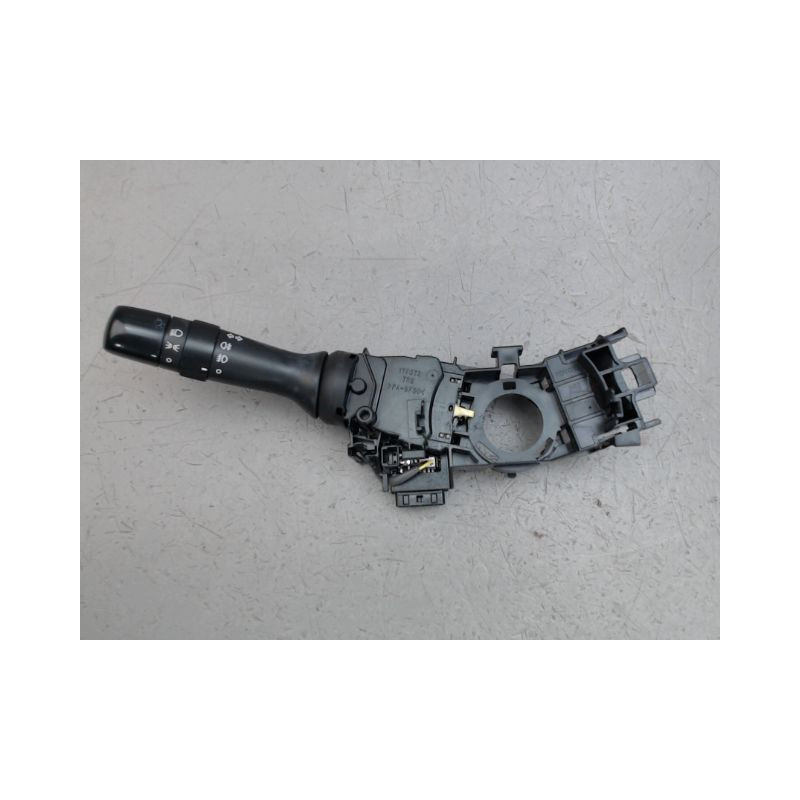 COMMANDE CLIGNOTANT TOYOTA VERSO