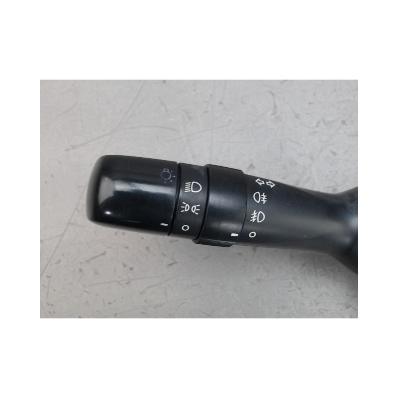 COMMANDE CLIGNOTANT TOYOTA VERSO