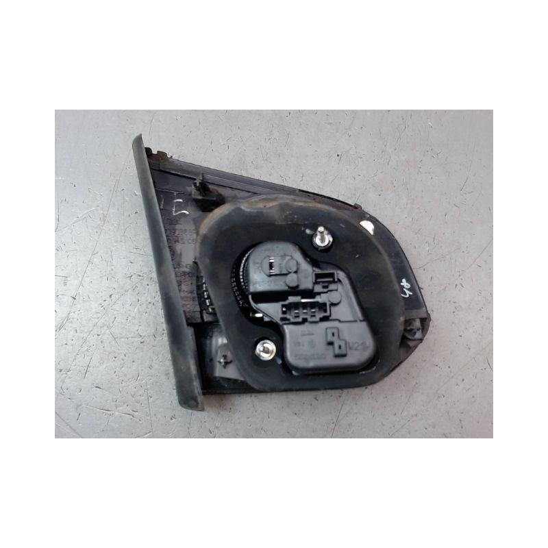 FEU ARRIERE INTERIEUR DROIT VOLKSWAGEN GOLF VI (1K) 2008-2013