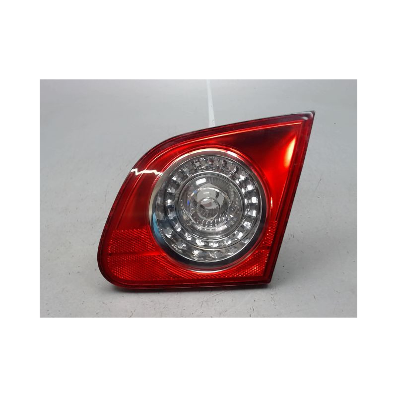 FEU ARRIERE INTERIEUR DROIT VOLKSWAGEN PASSAT BERL. V 2005-2010