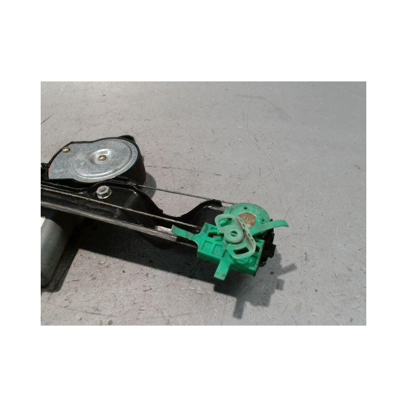 MECANISME+MOTEUR LEVE-GLACE AVANT GAUCHE FIAT PUNTO 2003-