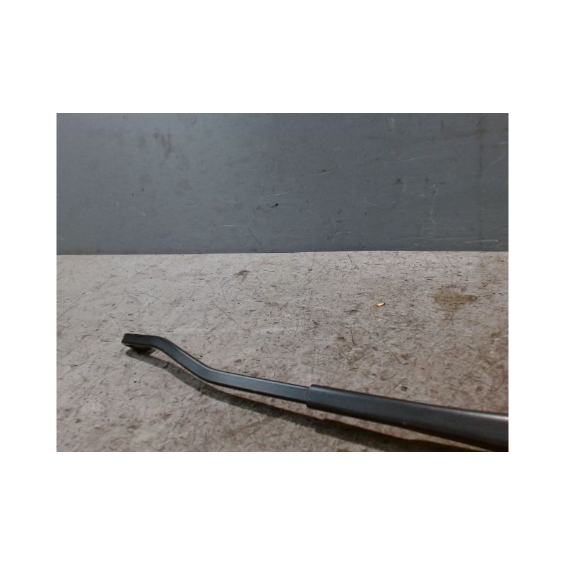 BRAS ESSUIE-GLACE AVANT DROIT HYUNDAI I10