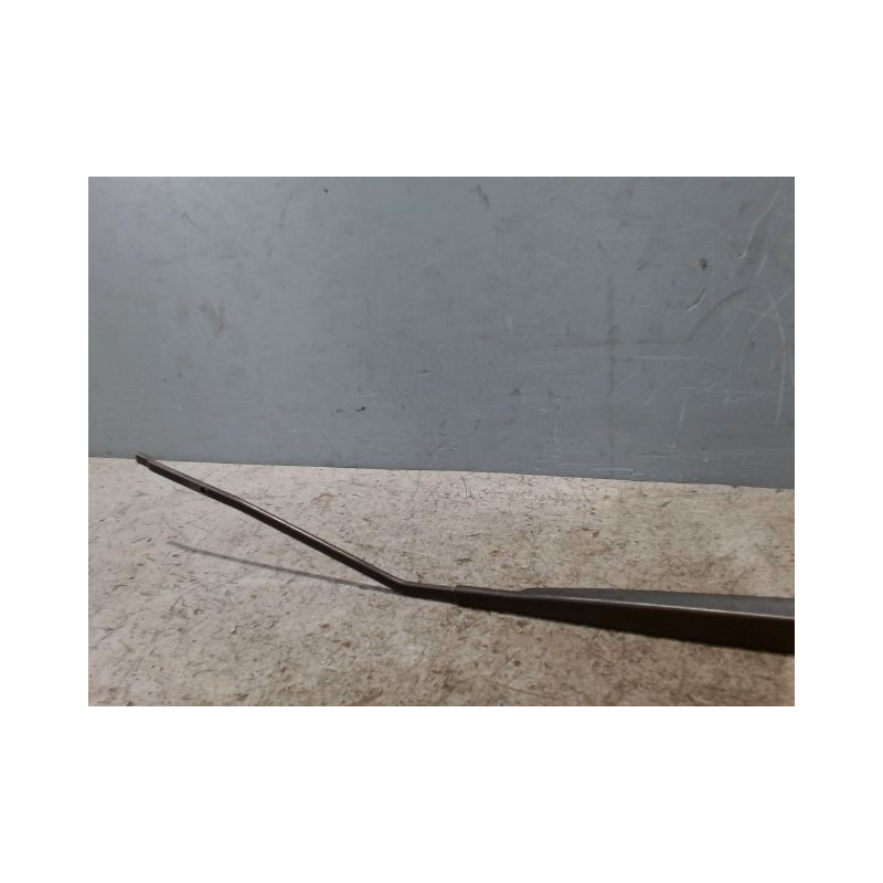 BRAS ESSUIE-GLACE AVANT DROIT RENAULT CLIO 4