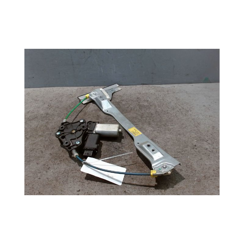 MECANISME+MOTEUR LEVE-GLACE AVANT DROIT OPEL CORSA
