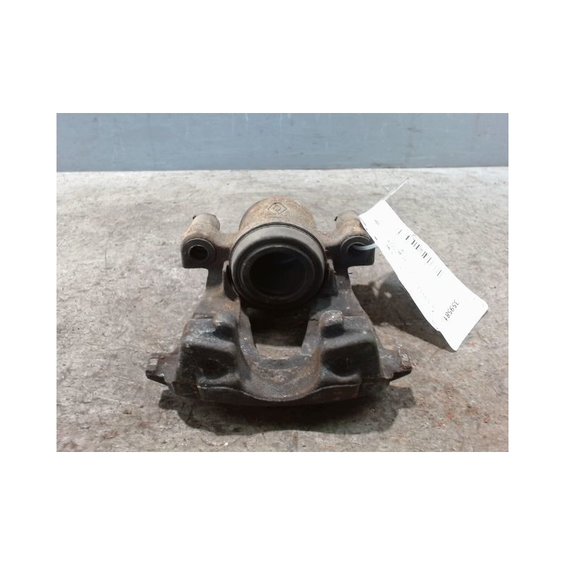 ETRIER DE FREIN AVANT GAUCHE RENAULT CLIO 4