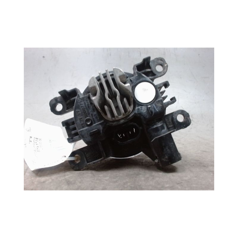 PHARE ANTIBROUILLARD AVANT GAUCHE RENAULT CLIO