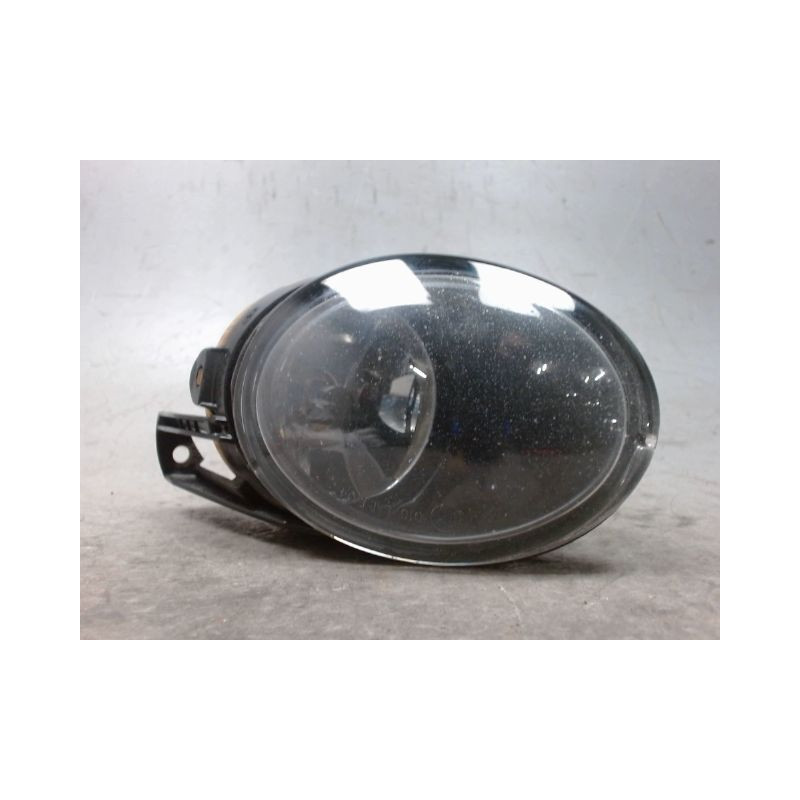 PHARE ANTIBROUILLARD AVANT GAUCHE VOLKSWAGEN PASSAT 2005-