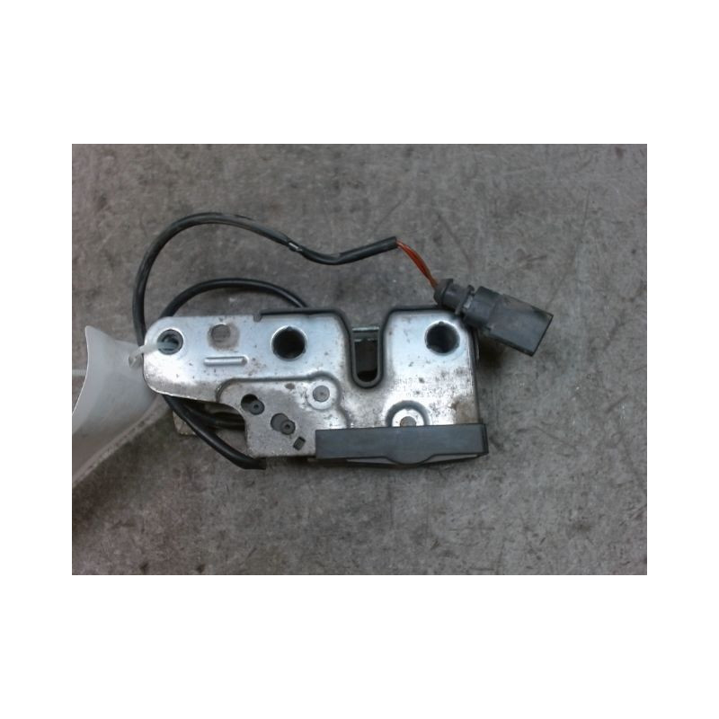 SERRURE CAPOT VOLKSWAGEN PASSAT 2005-