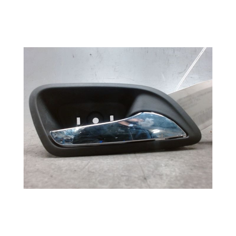 POIGNEE INTERIEURE PORTE AVANT DROIT CHEVROLET CRUZE