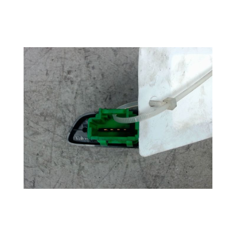 COMMANDE DEGIVRAGE LUNETTE ARRIERE TOYOTA AYGO 3P