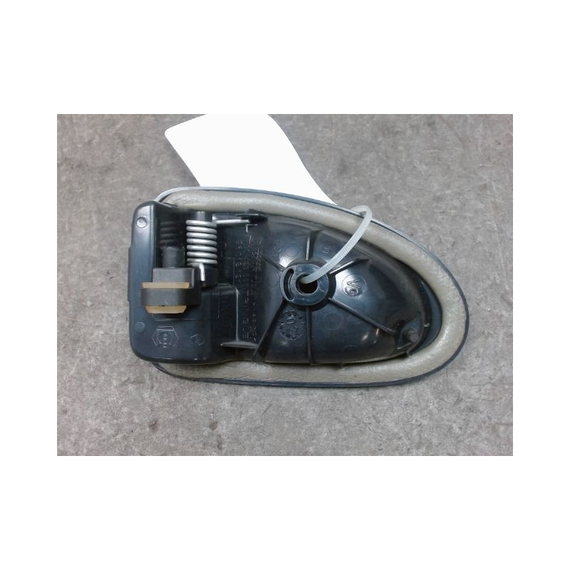 POIGNEE INTERIEURE PORTE ARRIERE DROIT RENAULT CLIO II PH.2 01-06