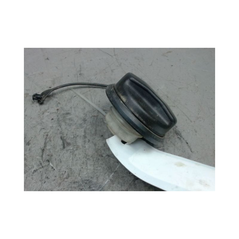 BOUCHON RESERVOIR A CARBURANT OPEL CORSA