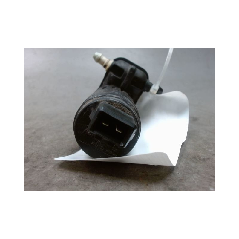 POMPE LAVE-GLACE AVANT OPEL CORSA
