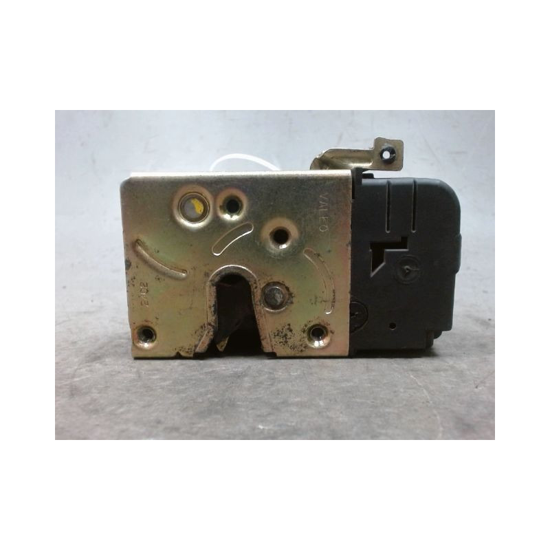 SYSTEME CONDAMNATION AVANT GAUCHE PEUGEOT 206 SW 02-06