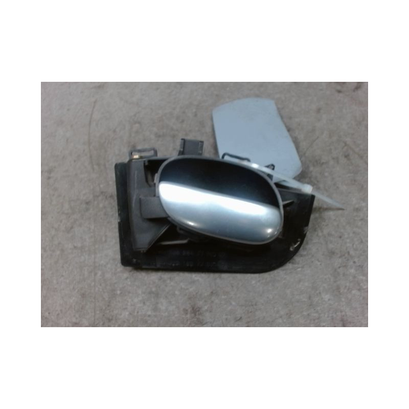 POIGNEE INTERIEURE PORTE AVANT GAUCHE PEUGEOT 206 SW 02-06