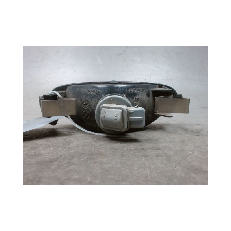 FEU BROUILLARD CENTRAL ARRIERE PEUGEOT 206 SW 02-06