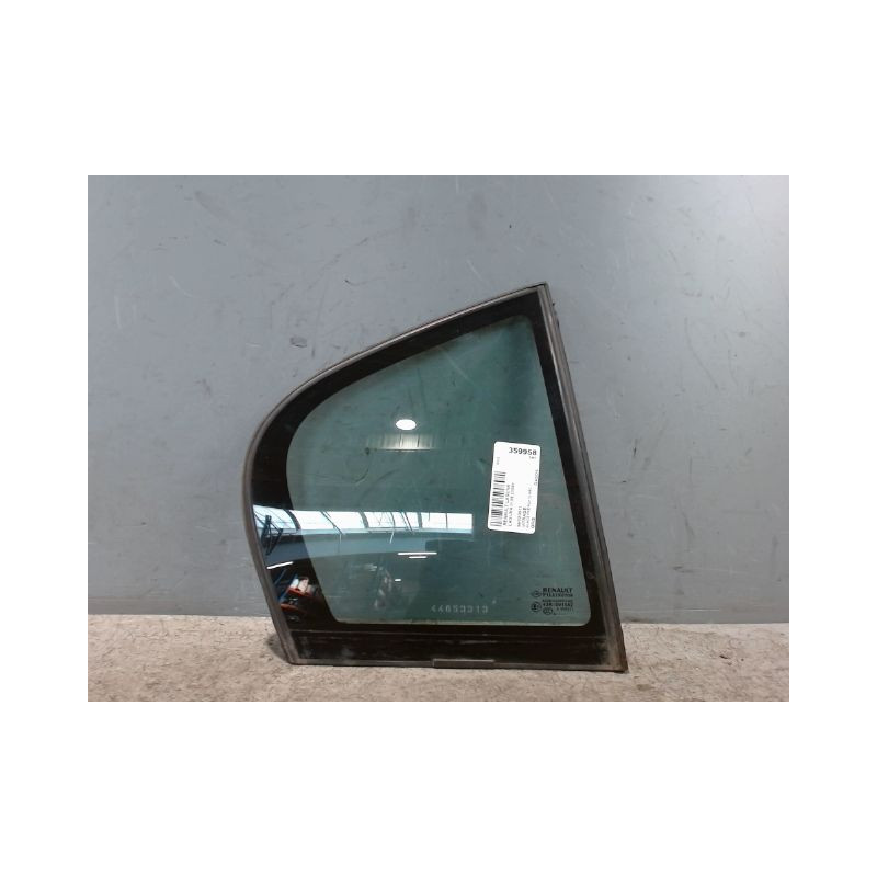 GLACE FIXE PORTE ARD RENAULT LAGUNA III 2009-