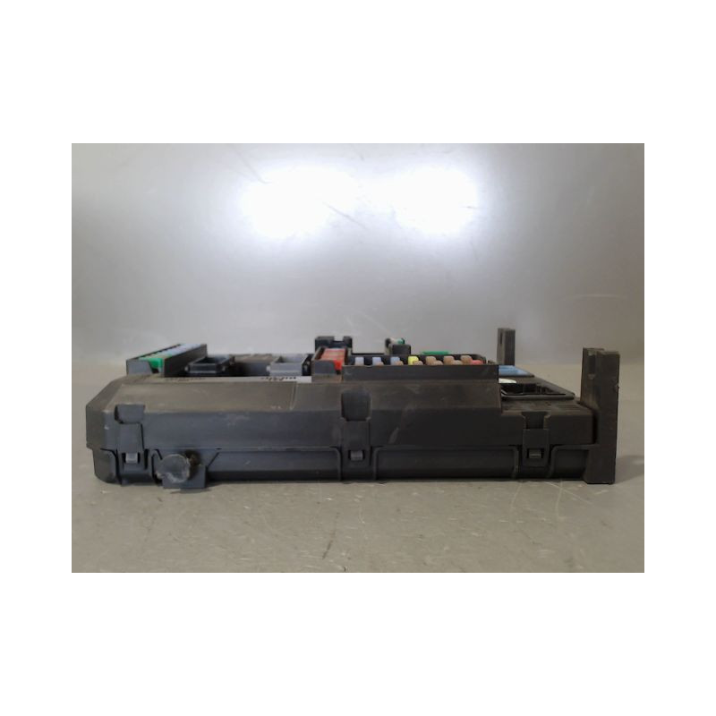 BOITIER GESTION HABITACLE PEUGEOT 208 Phase 1 2012-...