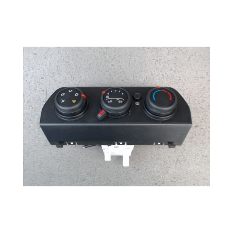 COMMANDE DE CHAUFFAGE DACIA SANDERO