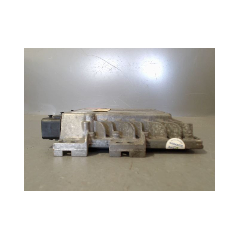 CALCULATEUR MOTEUR MERCEDES CLASSE A