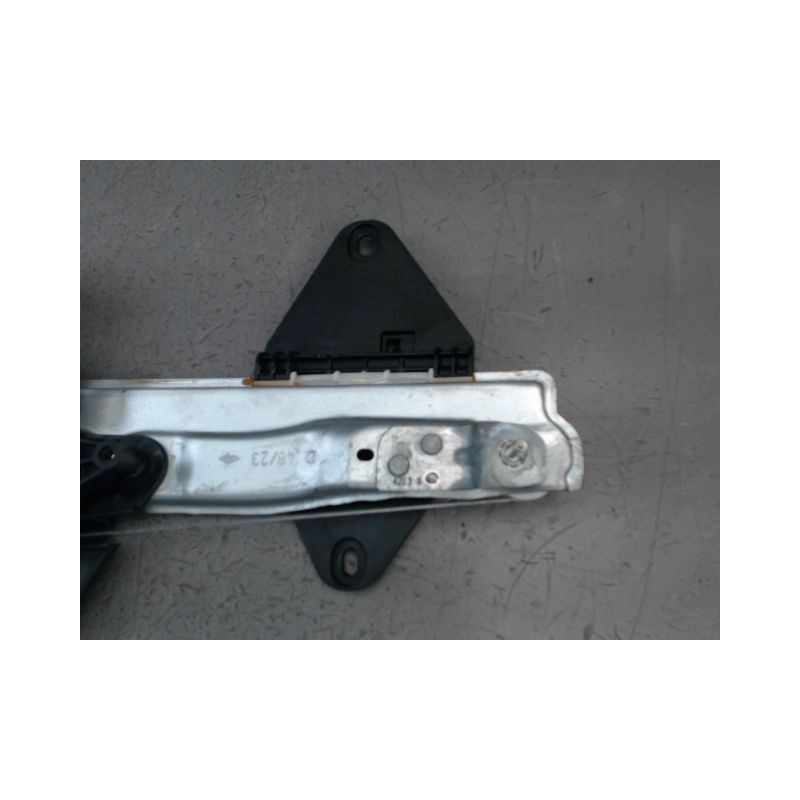 MECANISME LEVE-GLACE AVANT DROIT DACIA SANDERO
