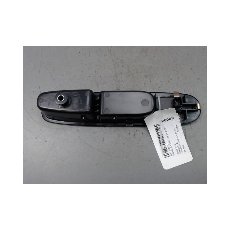 COMMANDE LEVE-GLACE PORTE AVD FIAT GRANDE PUNTO 2005-