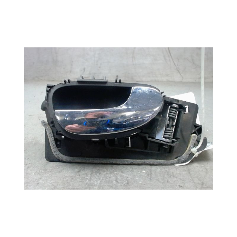 POIGNEE INTERIEURE PORTE AVANT DROIT PEUGEOT 307 CC 2005-