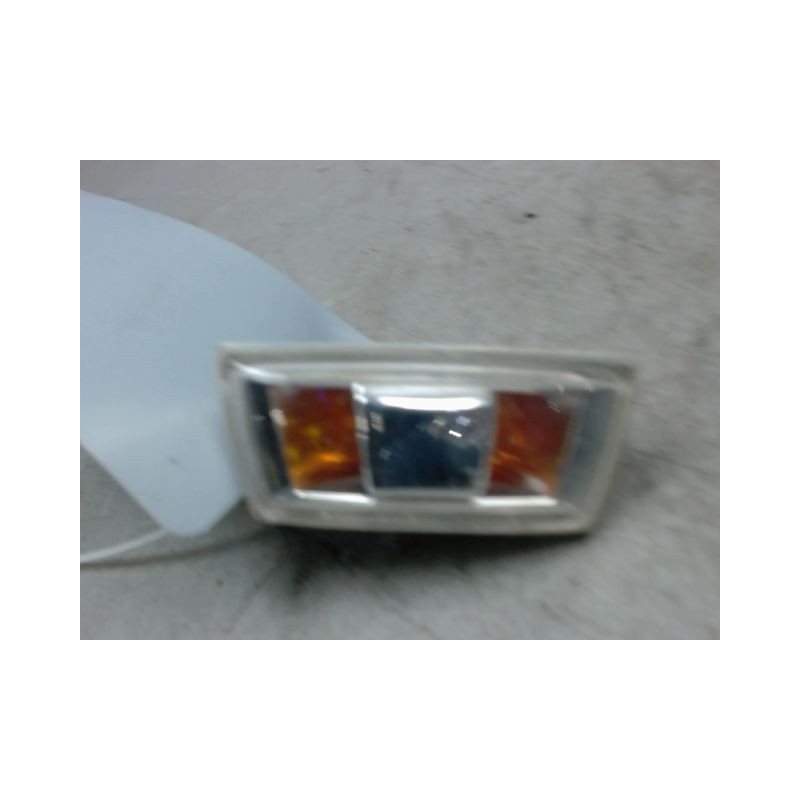 REPETITEUR AILE DROIT OPEL CORSA