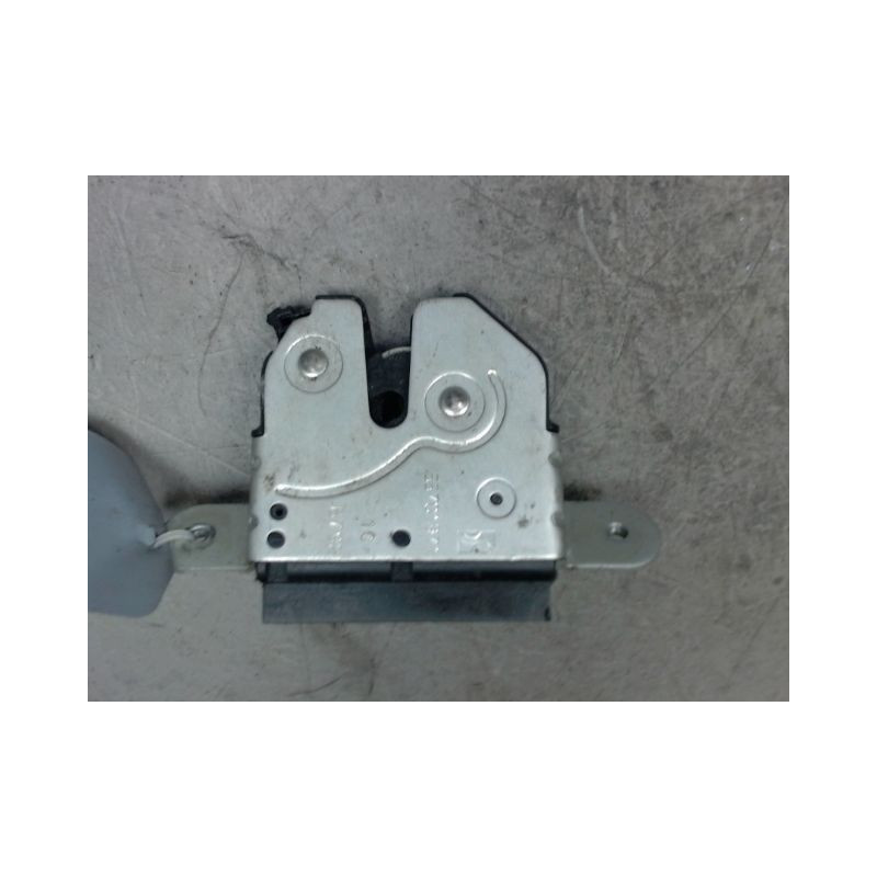SERRURE HAYON  OPEL CORSA