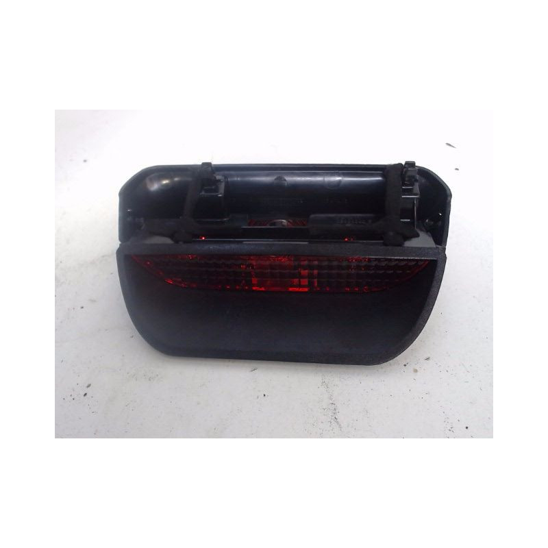 FEUX STOP SUPPLEMENTAIRE DACIA SANDERO