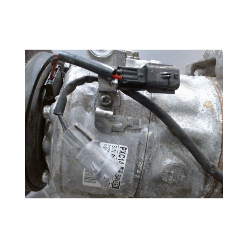 COMPRESSEUR AIR CONDITIONNE RENAULT SCENIC