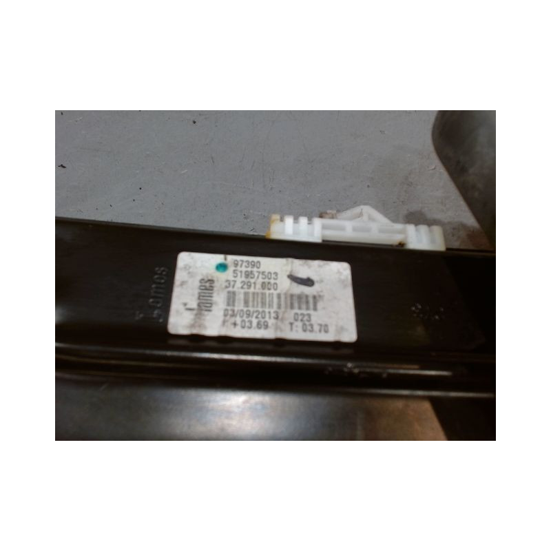MECANISME+MOTEUR LEVE-GLACE AVANT DROIT FIAT 500