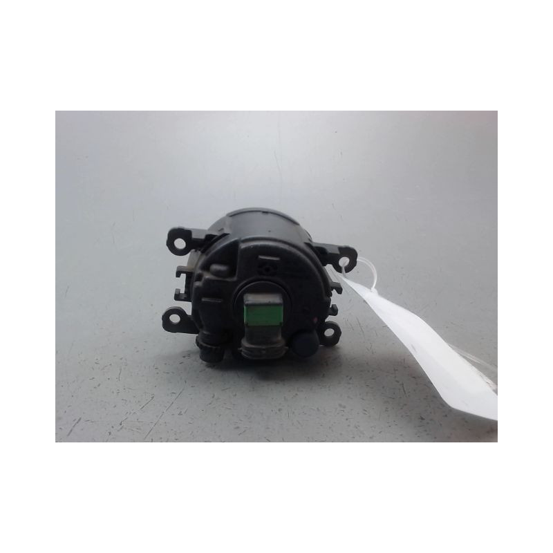 PHARE ANTIBROUILLARD AVANT DROIT FORD FIESTA 2005-