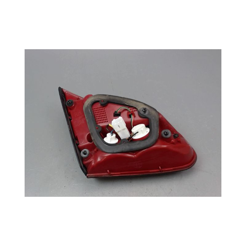 FEU ARRIERE INTERIEUR DROIT KIA CEE D I Phase 1 2007-2009