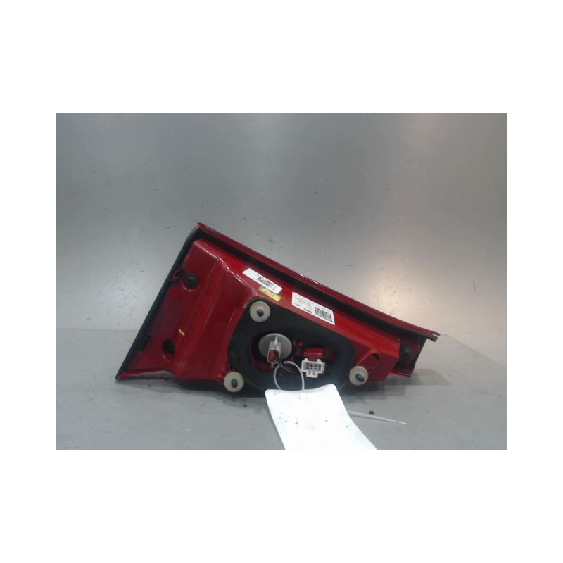 FEU ARRIERE INTERIEUR GAUCHE HYUNDAI I20