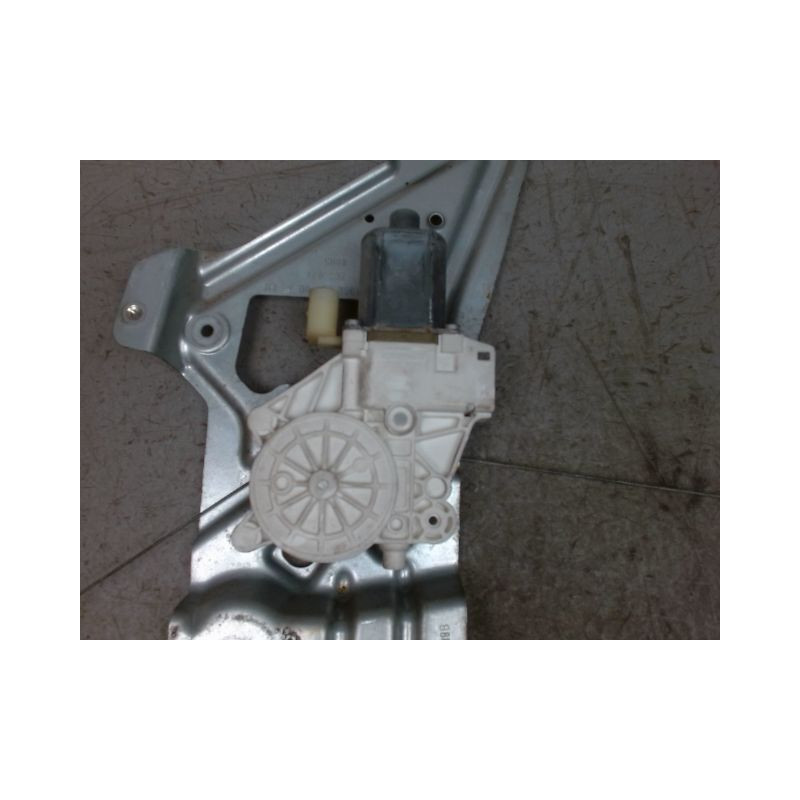 MECANISME+MOTEUR LEVE-GLACE AVANT GAUCHE MERCEDES SPRINTER TOLE MOYEN 2006-