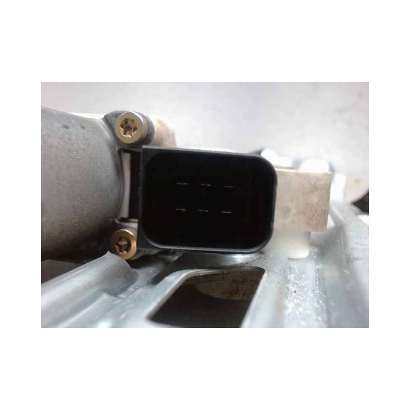 MECANISME+MOTEUR LEVE-GLACE AVANT GAUCHE MERCEDES CLASSE C 2004-