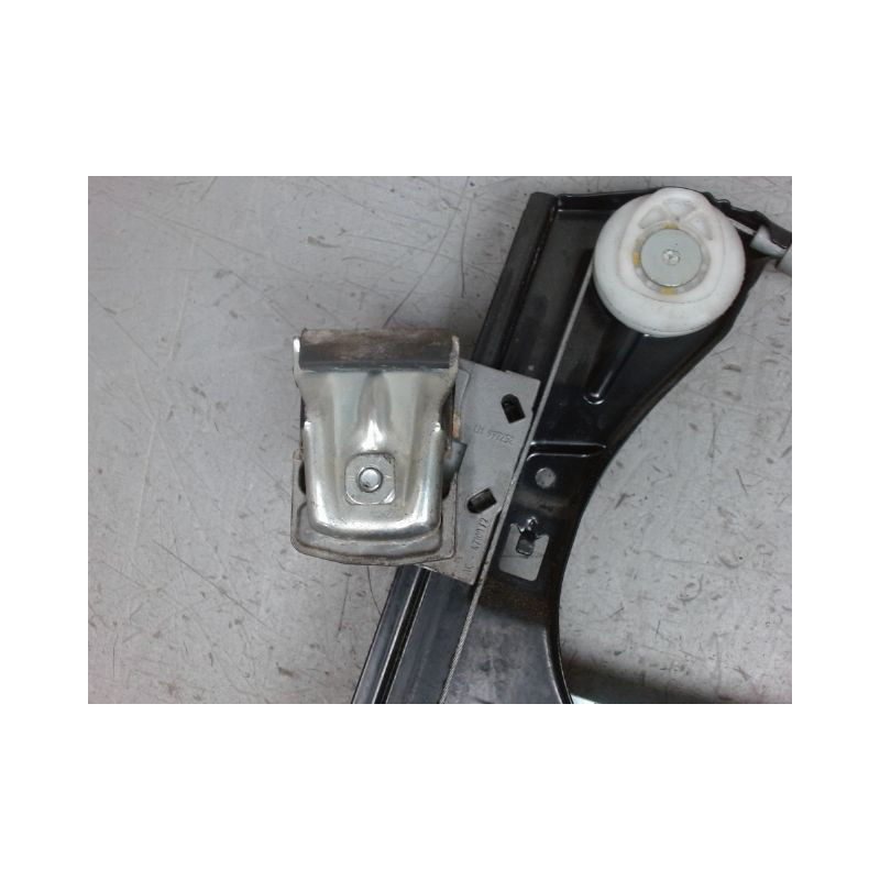 MECANISME+MOTEUR LEVE-GLACE AVANT GAUCHE MERCEDES CLASSE C 2004-