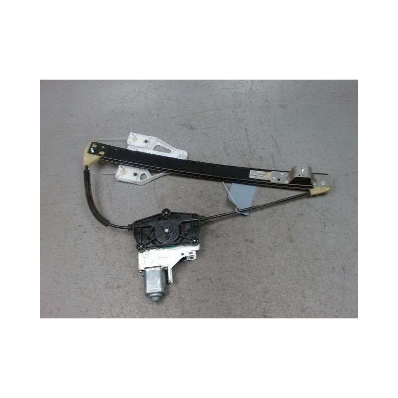 MECANISME+MOTEUR LEVE-GLACE ARRIERE DROIT AUDI Q3