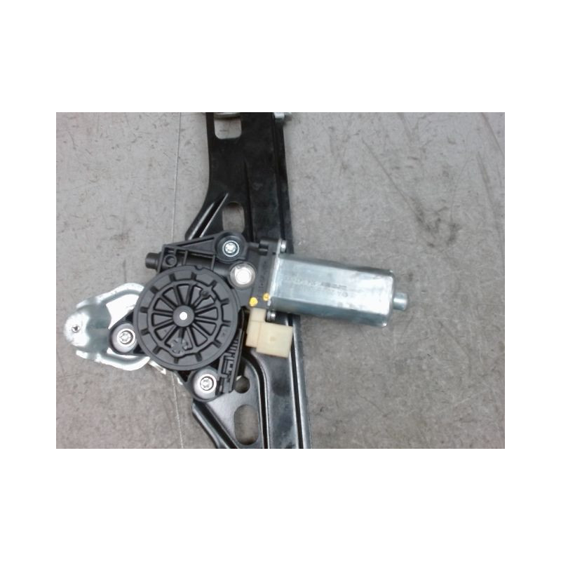 MECANISME+MOTEUR LEVE-GLACE ARRIERE DROIT MERCEDES CLASSE C 2004-
