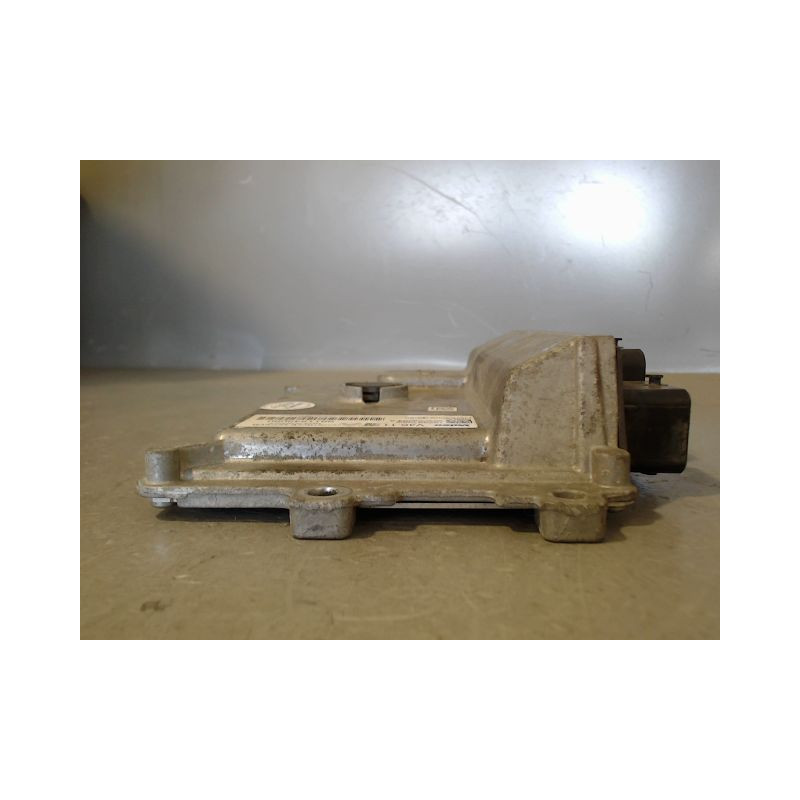 CALCULATEUR MOTEUR PEUGEOT 208 Phase 1 2012-...