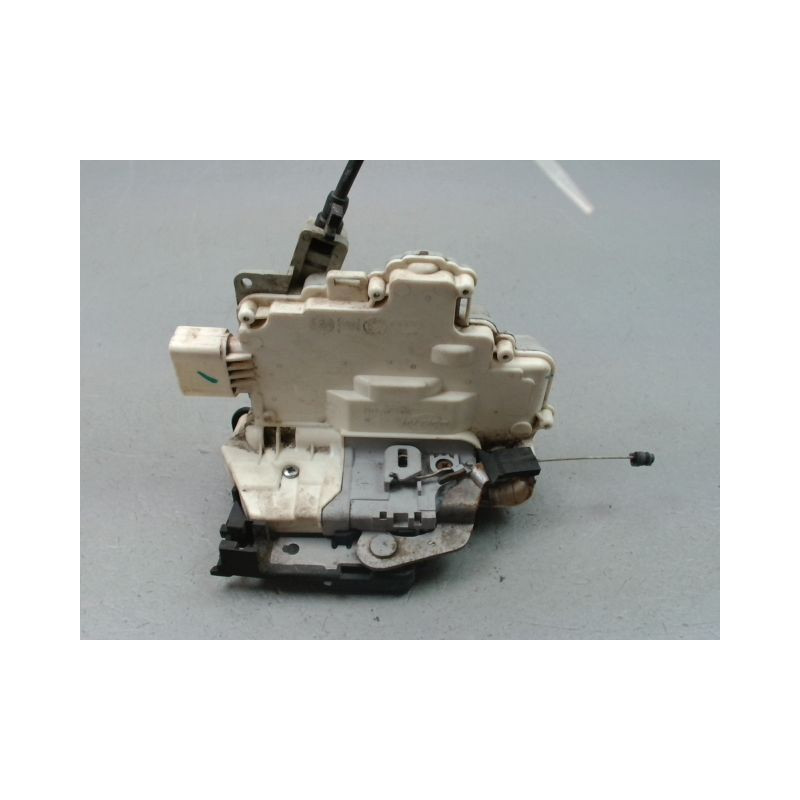 SYSTEME CONDAMNATION AVANT GAUCHE SEAT LEON II Phase 2 (1P) 2009-2012