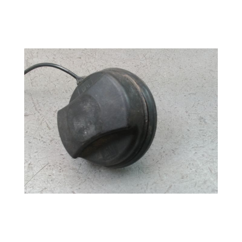 BOUCHON RESERVOIR A CARBURANT OPEL ASTRA 2004-