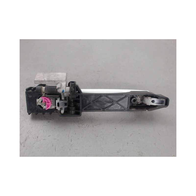 POIGNEE EXTERIEURE PORTE AVANT GAUCHE NISSAN QASHQAI