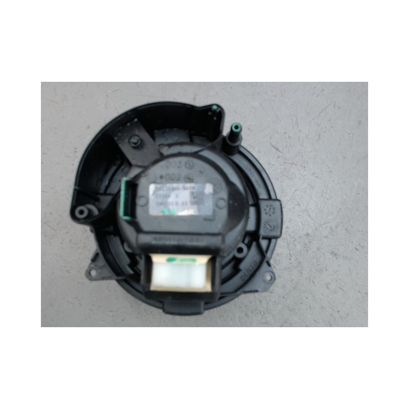 MOTEUR VENTILATEUR CHAUFFAGE DACIA SANDERO