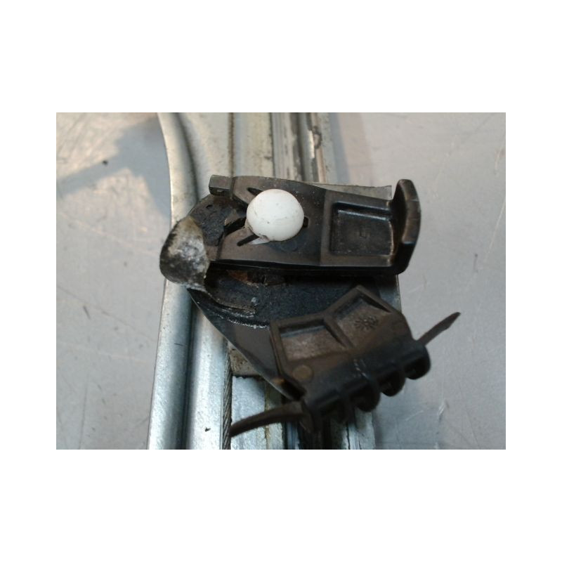 MECANISME+MOTEUR LEVE-GLACE AVANT GAUCHE RENAULT CLIO III 2005-