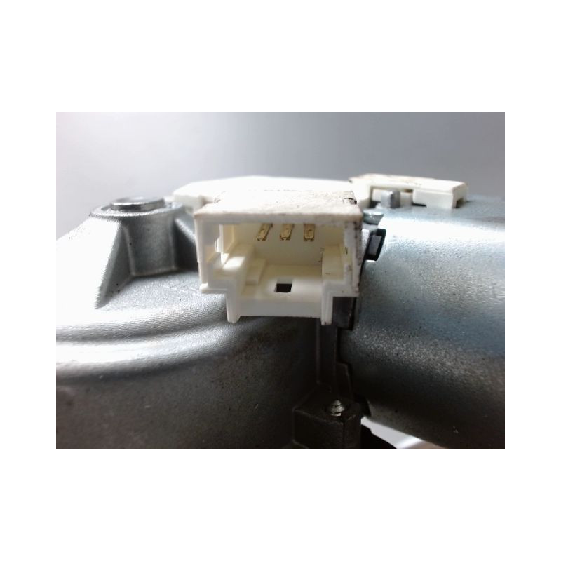 MOTEUR ESSUIE-GLACE ARRIERE RENAULT CLIO