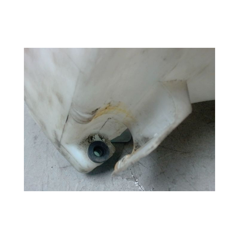 RESERVOIR LAVE-GLACE AVANT BMW SERIE 3 CABRIO (E46) 4.2000-