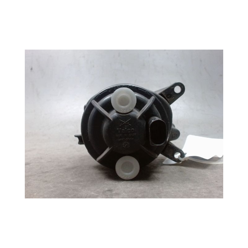 PHARE ANTIBROUILLARD AVANT GAUCHE AUDI A3 2000-2003